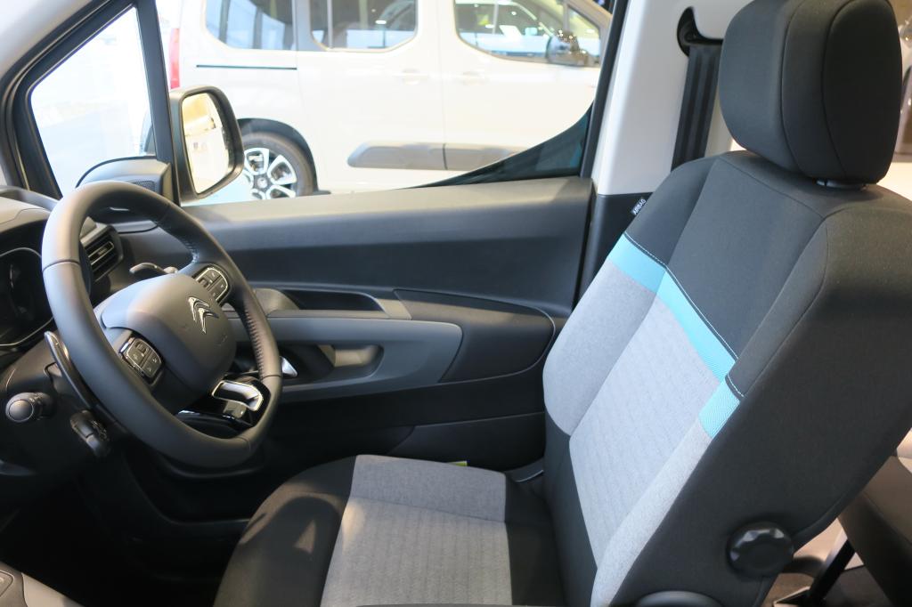 来週は…C3 ELLE DEBUT FAIR　1.21 SAT ≫ 22 SUN　● CITROEN守谷限定の特選車 (BERLINGO SHINE) ●