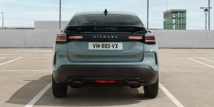 シトロエン 初のハイブリッドモデル New C4 を発売