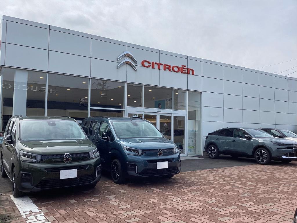 こちらはシトロエン守谷です